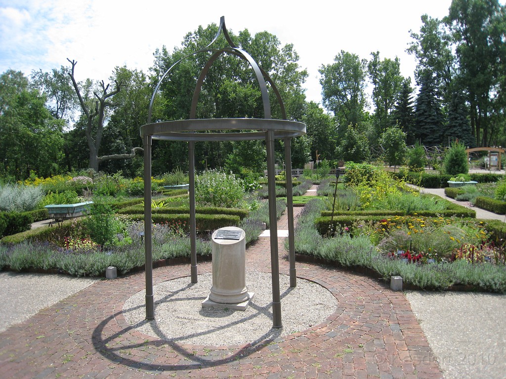 Matthaei Botanical Gardens 2010 0260.jpg - Matthaei Botanical Gardens in Ann Arbor Michigan has several miles of trails that can be enjoyed year round.